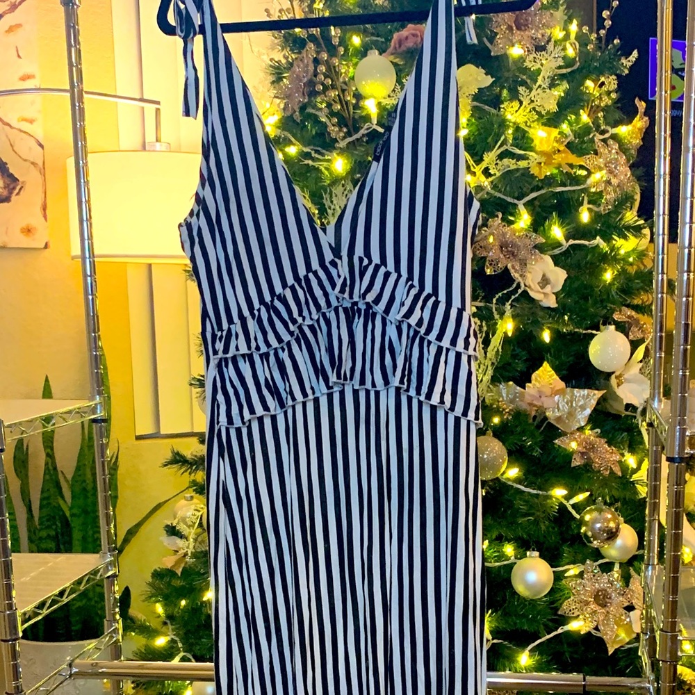 Halter jumpsuit black and white